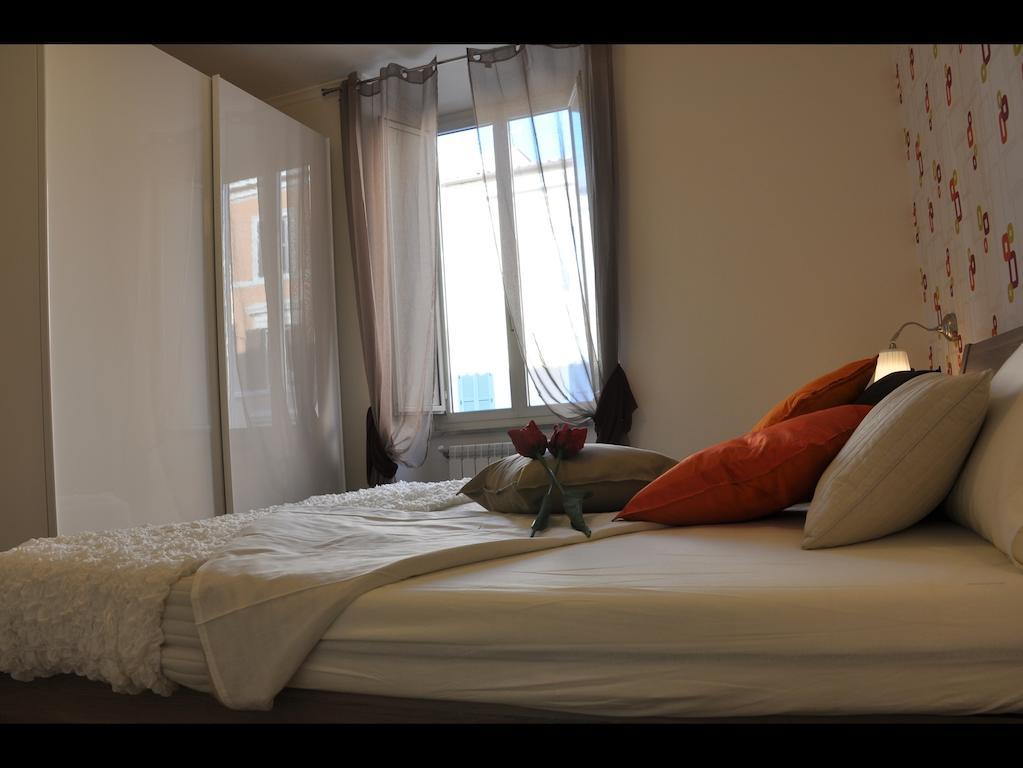 Just Colosseum Suite Рим Номер фото